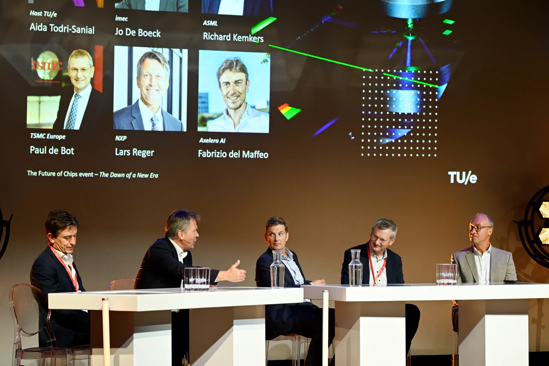 Panel discussion at a previous Casimir Institute event